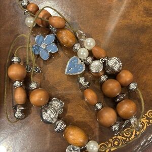 Beautiful vintage necklace from the 80’s.